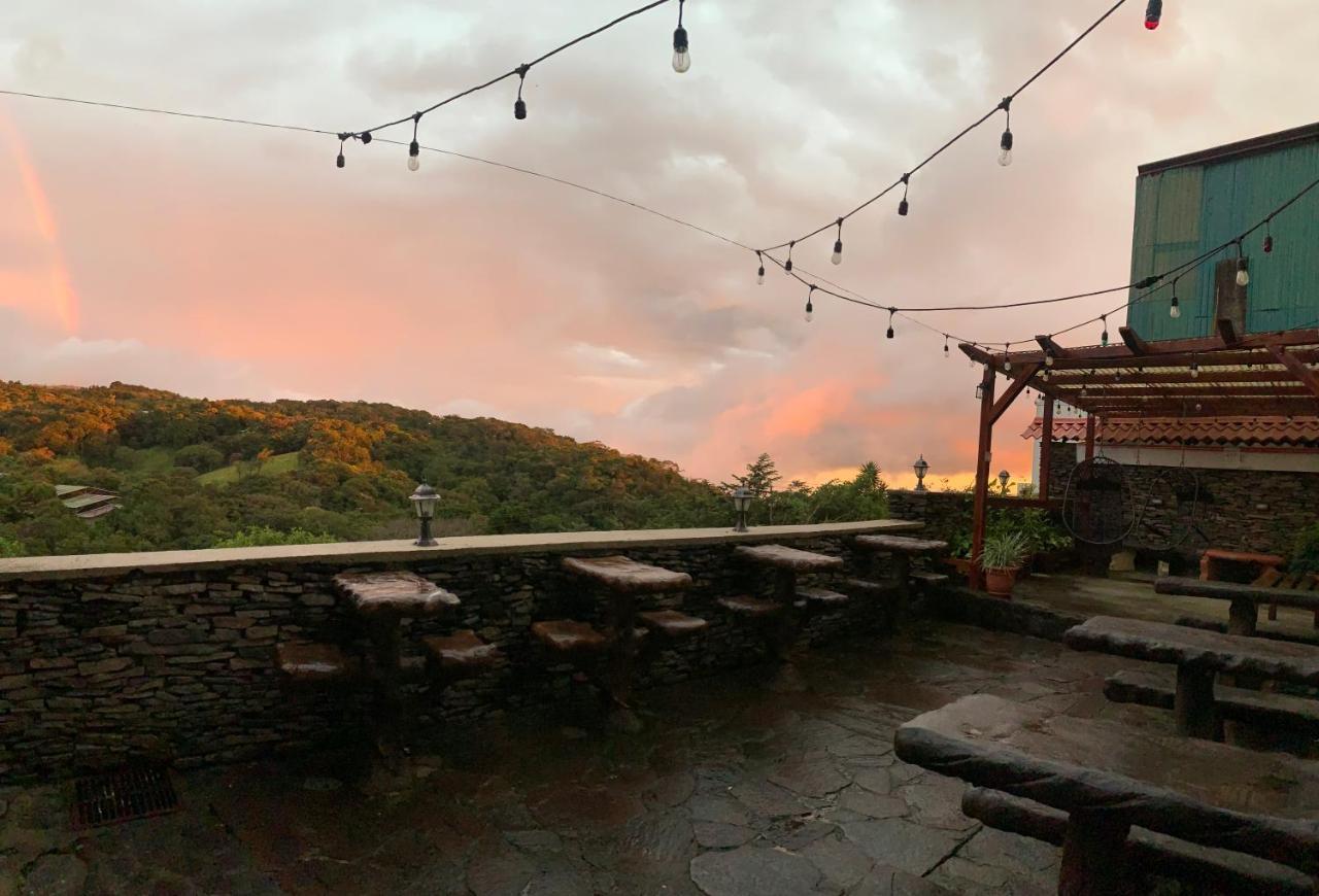 Cabinas Vista Al Golfo Bed & Breakfast Monteverde