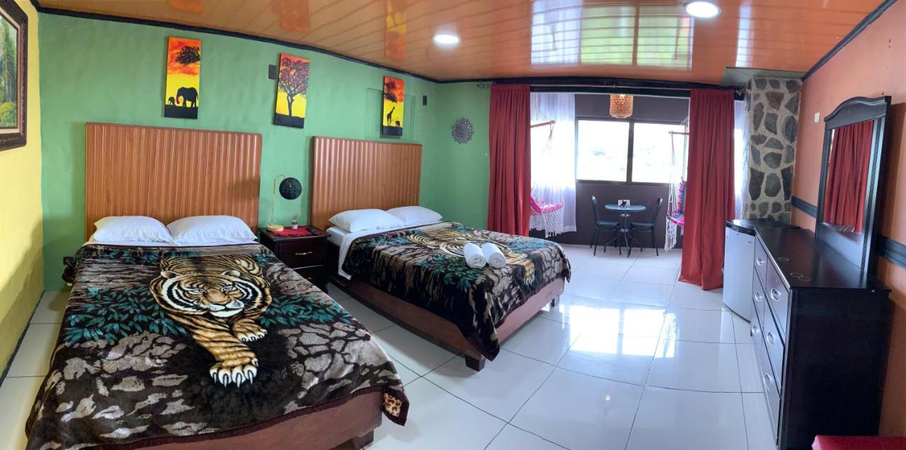 Cabinas Vista Al Golfo Bed and breakfast 2*