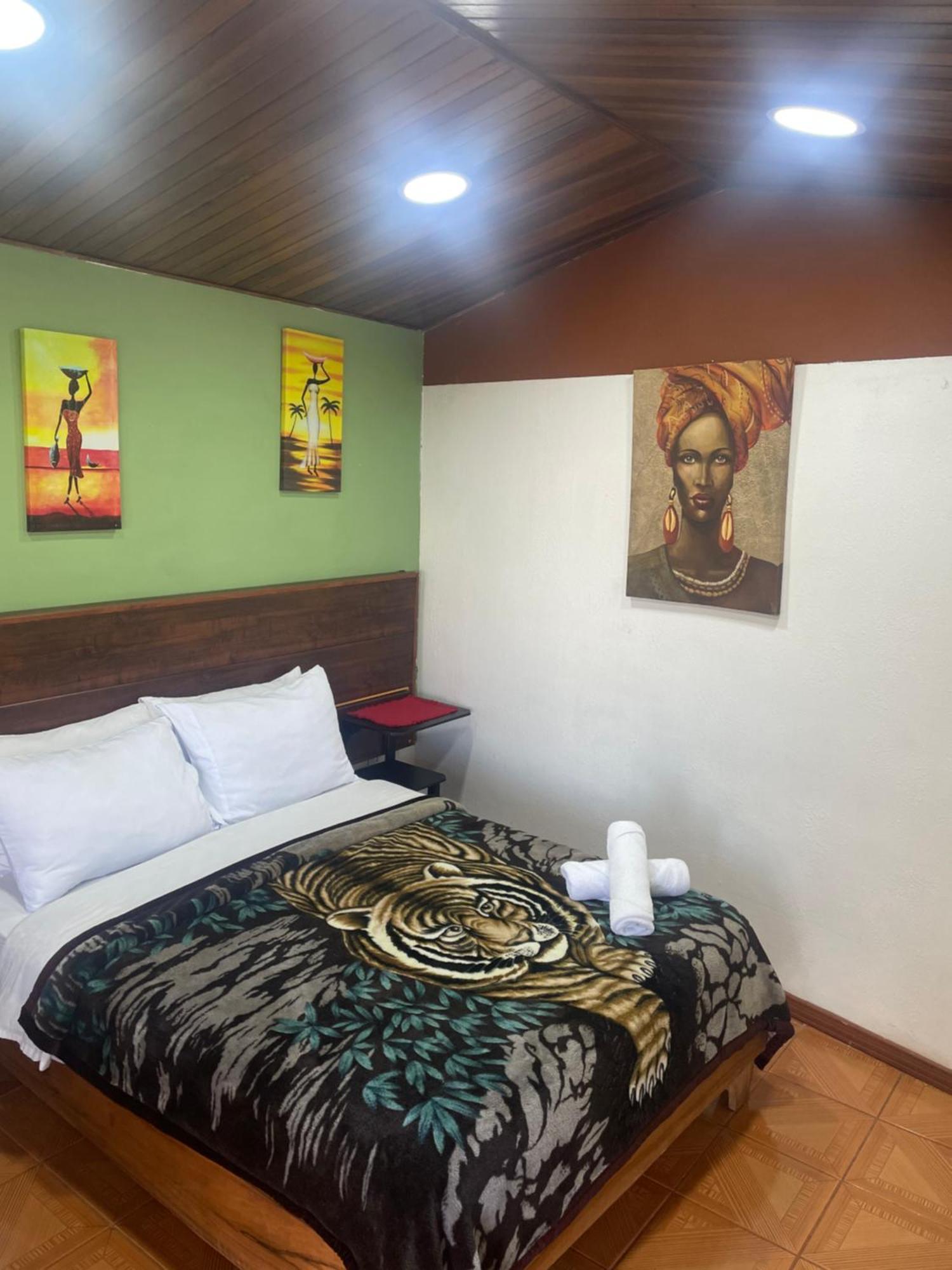 Bed and breakfast Cabinas Vista Al Golfo Monteverde
